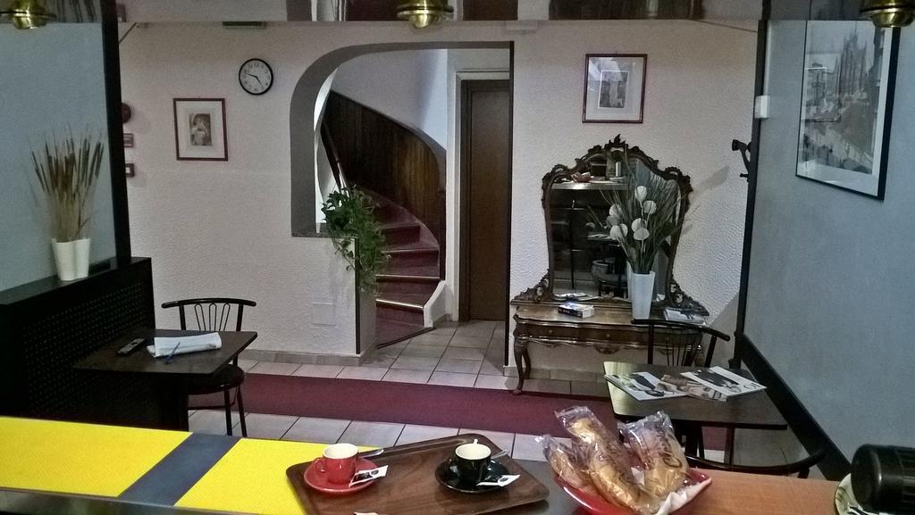 Hotel Del Sole Milano Ngoại thất bức ảnh